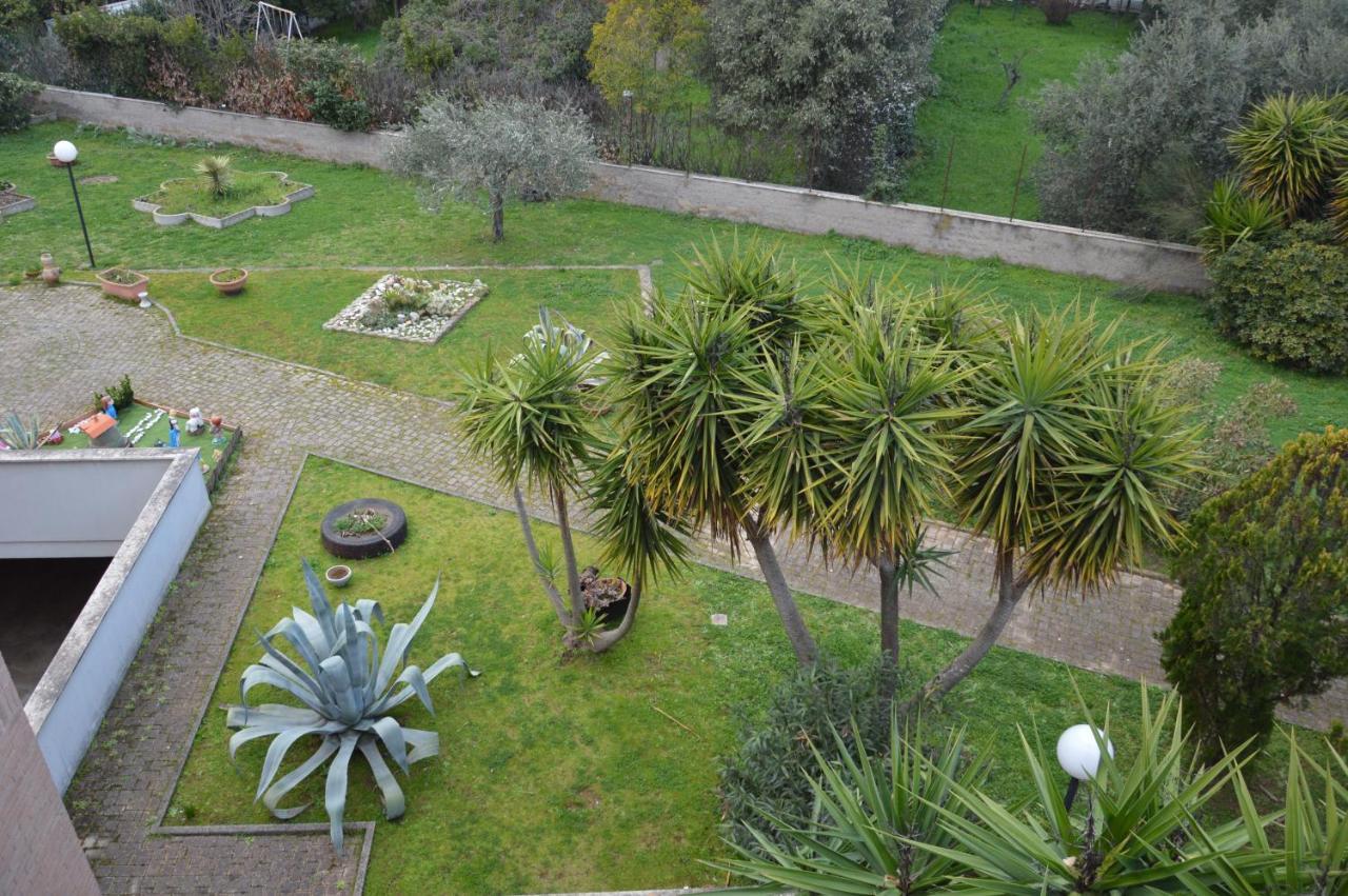 Domus Achille Fosco Hotel Ciampino Kültér fotó