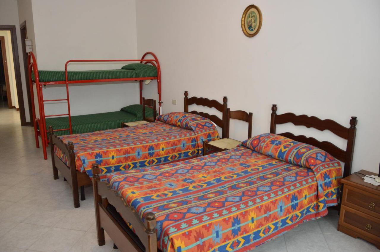 Domus Achille Fosco Hotel Ciampino Kültér fotó